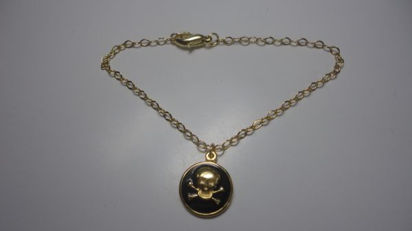 Pulseira pingente caveira preta (0135)